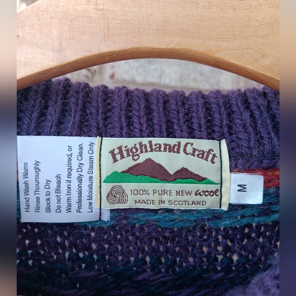 Scottish Wool Sweater In Colorful Pattern - Picture 2 of 9